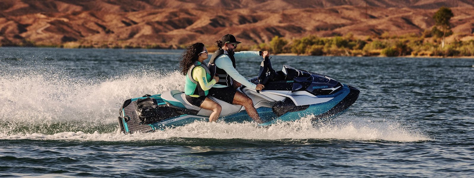 my25-GTX-Limited-325-hero-dt-2000x890-min